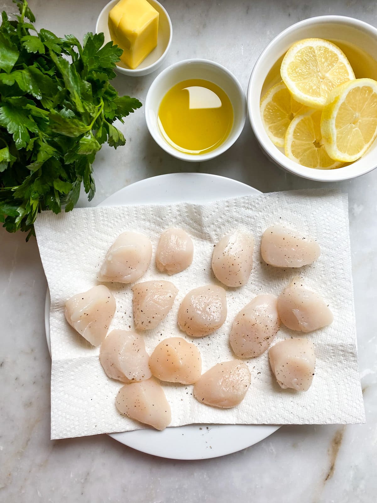 ingredient shot for the perfect seared scallops