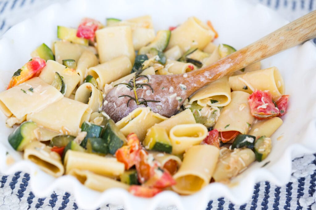 pasta, authentic italian, creme fraiche, pasta and vegetables, 30 minute meals 