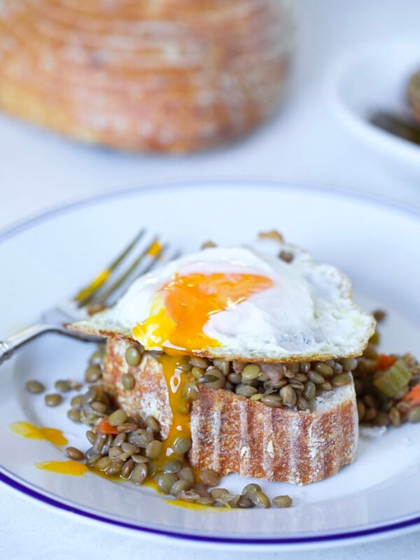 lentils on toast with egg