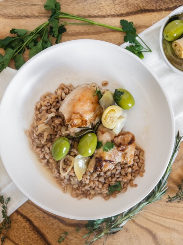 skillet chicken in a white wine sauce and green olives