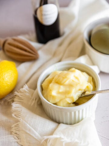 pastry cream ingredients eggs, lemon, vanilla