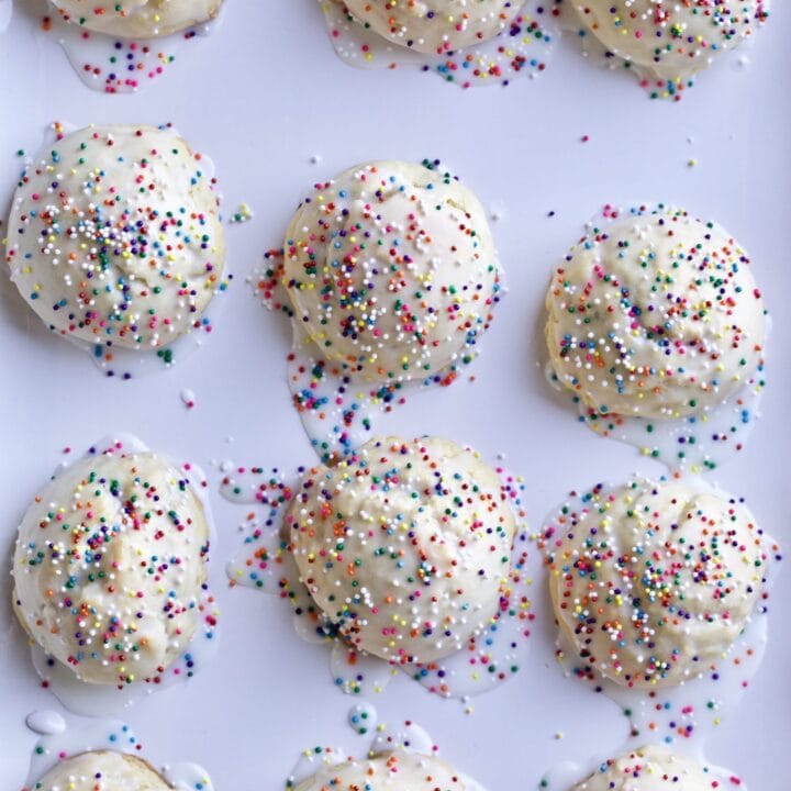 Anginetti Cookies (Italian Wedding Cookies) - CucinaByElena