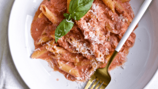 Italian Pink Sauce Pasta Recipe (Tomato Cream) - CucinaByElena