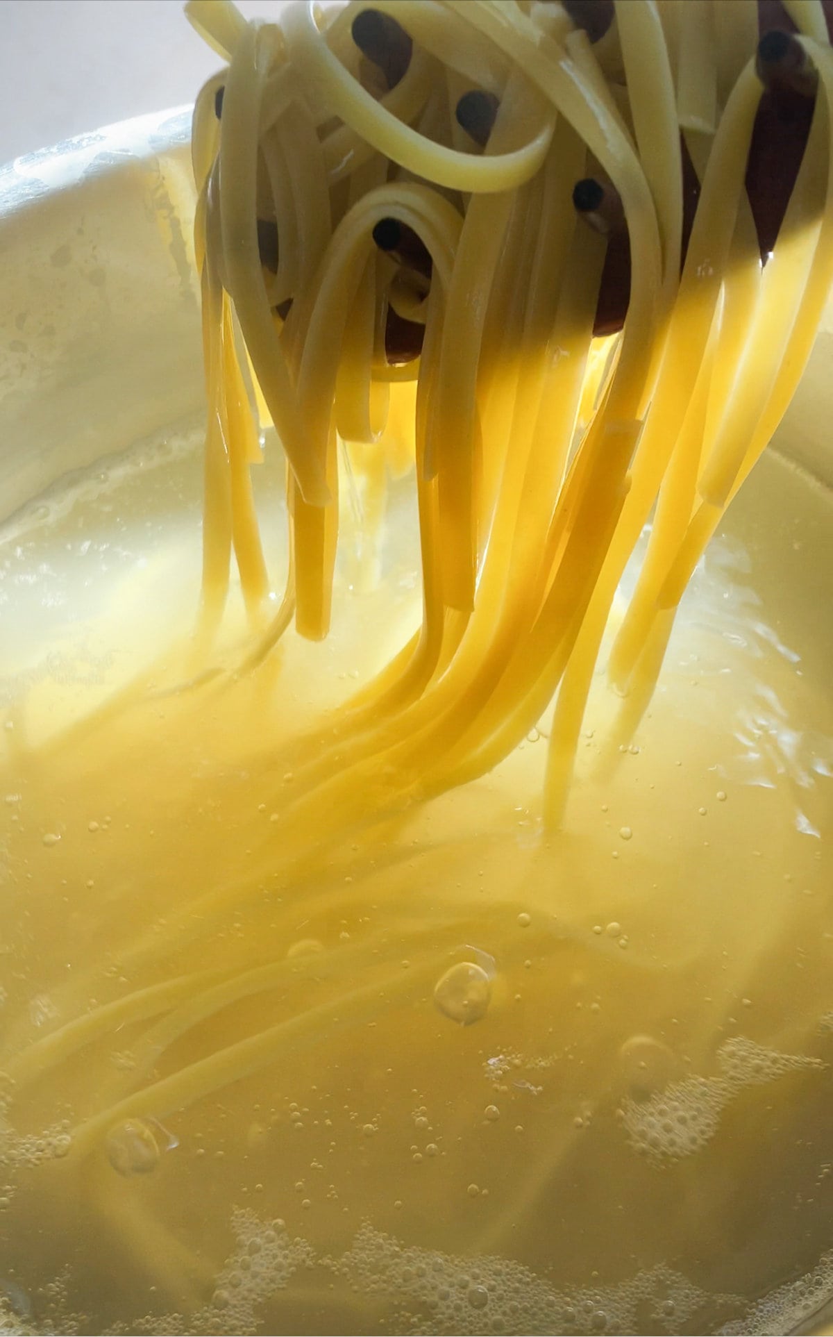 fettuccine pasta cooking