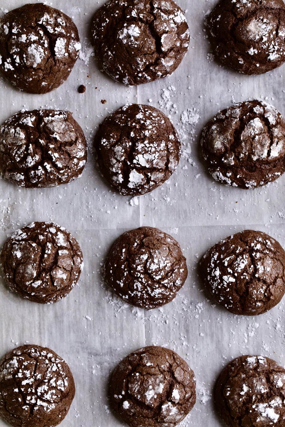 big and soft Italian chocolate spice cookies freshly baked on a baking tray.