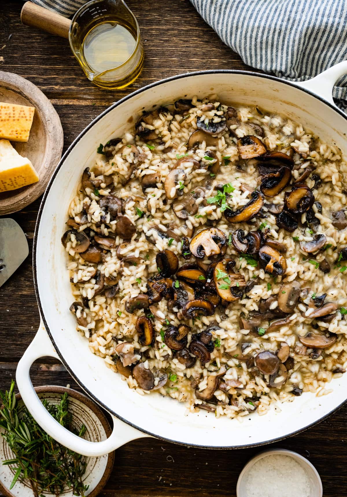 How to Make Creamy Mushroom Risotto Instructions- mix the mushrooms and the risotto.