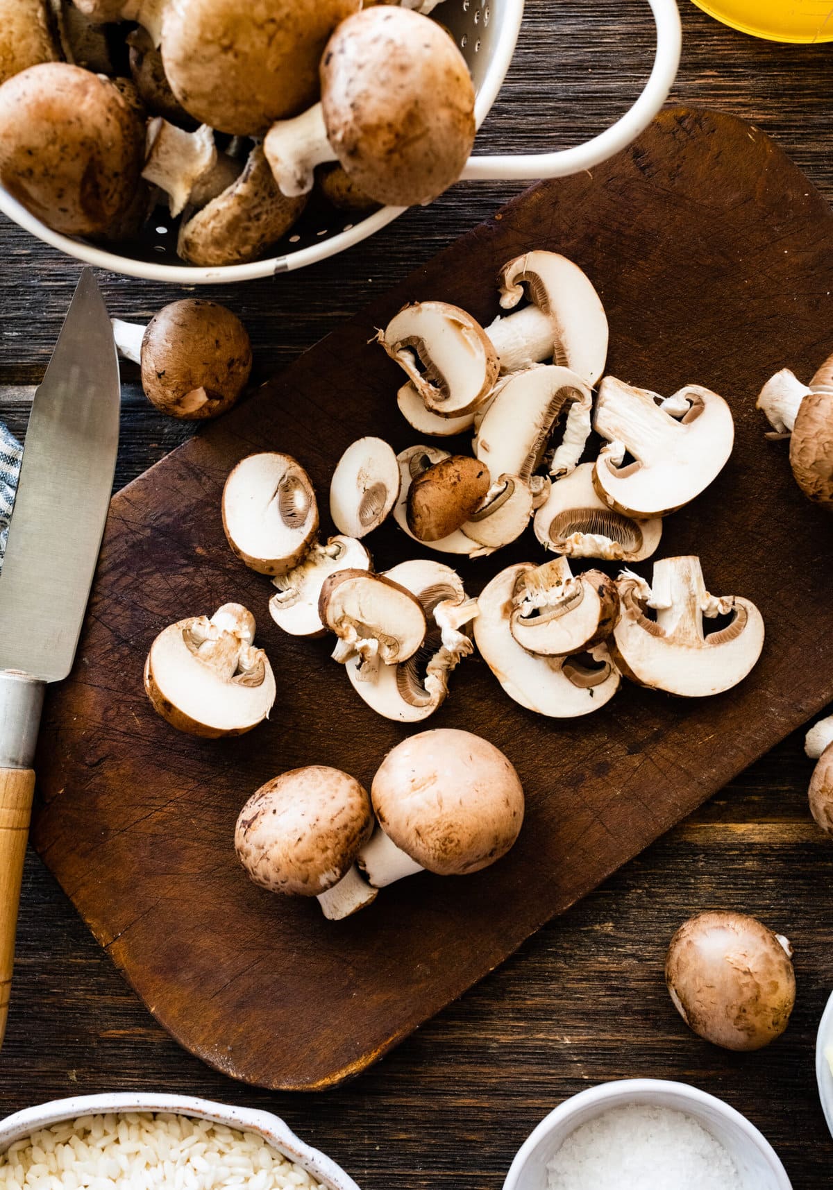 How to Make Creamy Mushroom Risotto Instructions- cut the mushrooms.