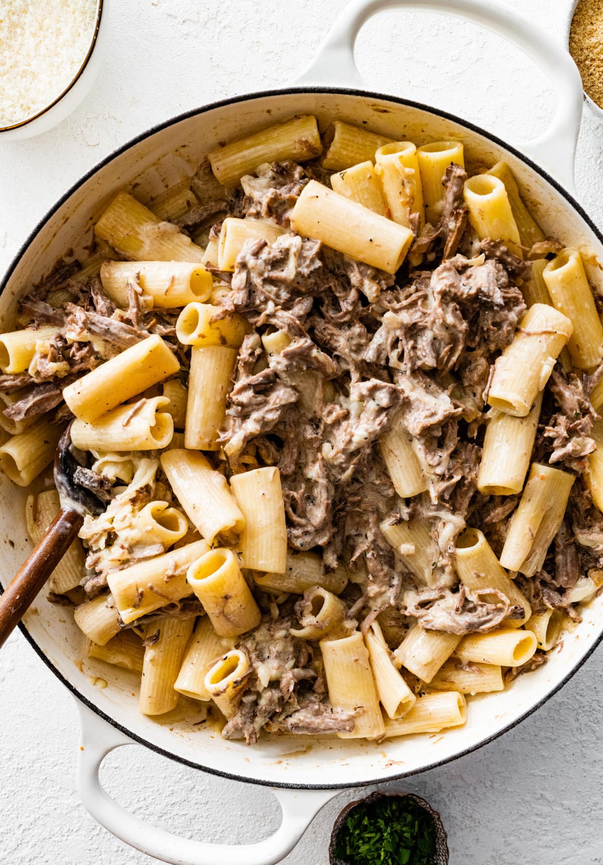 How to make leftover pot roast casserole step-by-step instructions: mix ingredients together in a pot.