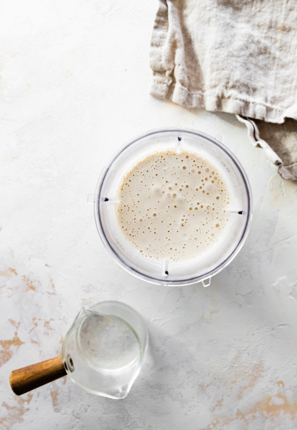 blend the tahini sauce (falafel sauce) until smooth.