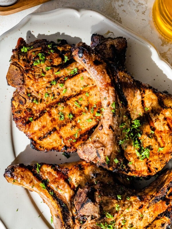 cover photo for best juicy pork chop recipe.