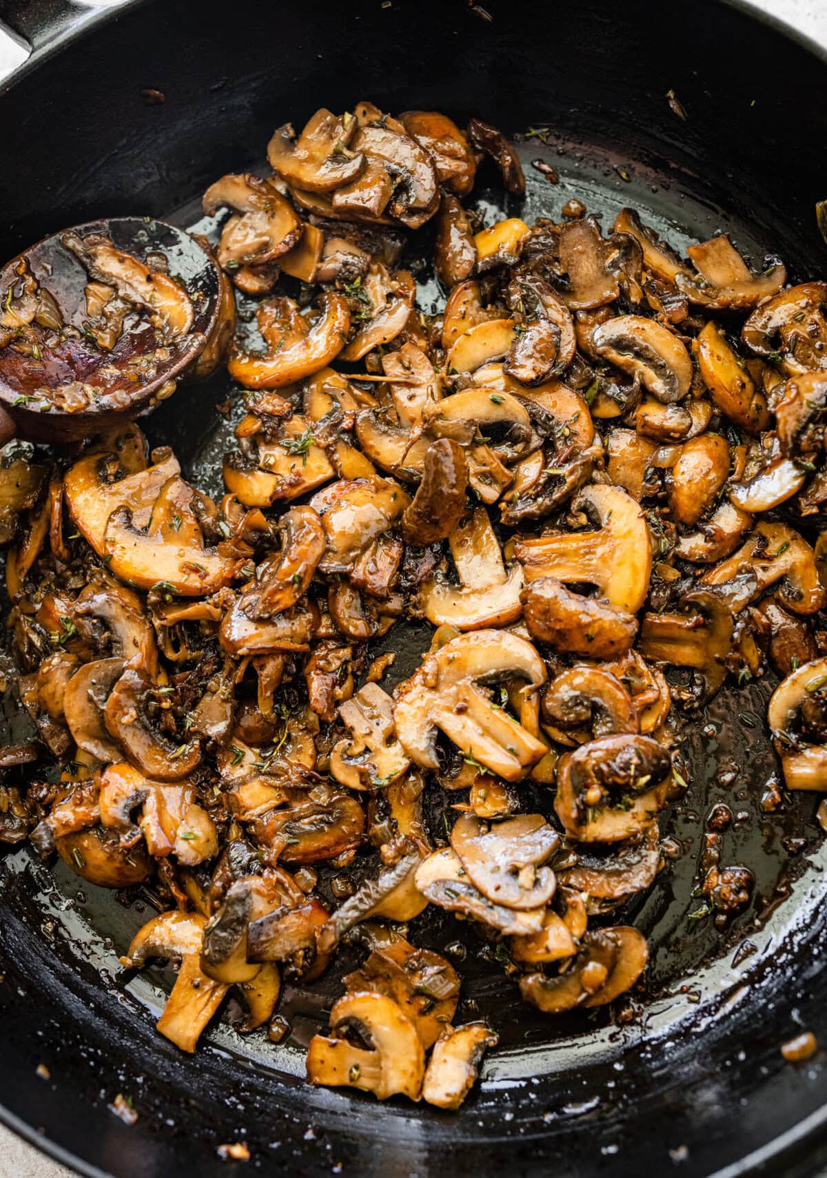 How to make easy mushroom gravy recipe (step-by-step)- fry the mushrooms.