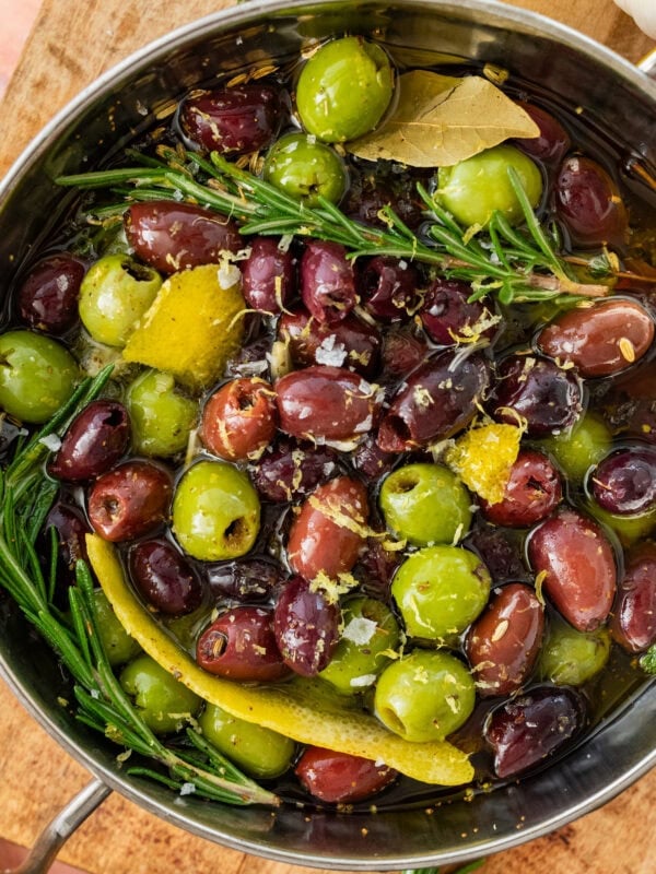 Marinated olive recipe in a pot.